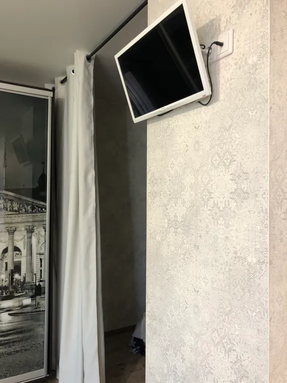 Просторная студия с видом на закат рядом с ТРЦ, локация - топ