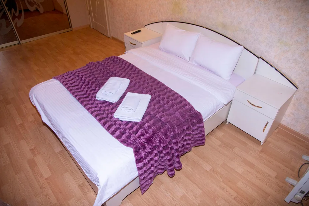 Большая трёхкомнатная квартира в новом доме у пруда — аренда посуточно в Березники