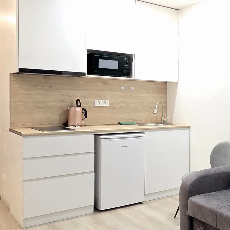 Просторная квартира в 10 метрах от моря и пляжа. Batumi View