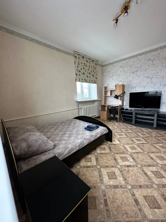 Квартира с тремя раздельными комнатами в центре