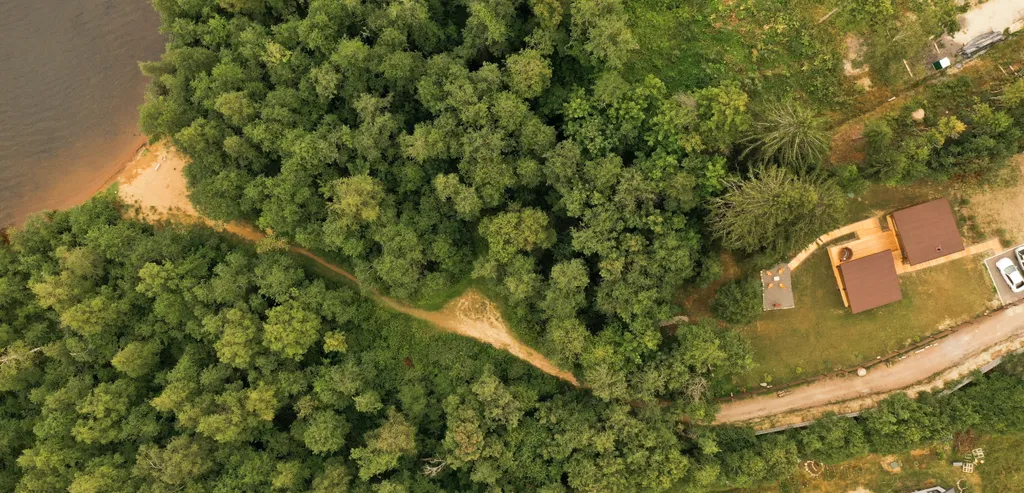 Дом у озера