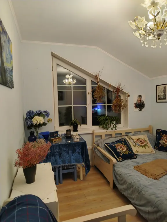 Уединенная часть дома с садом и барбекю