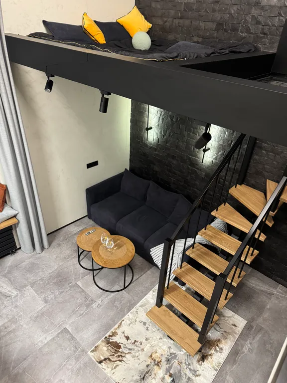 Двухуровневые апартаменты + пол-гамак