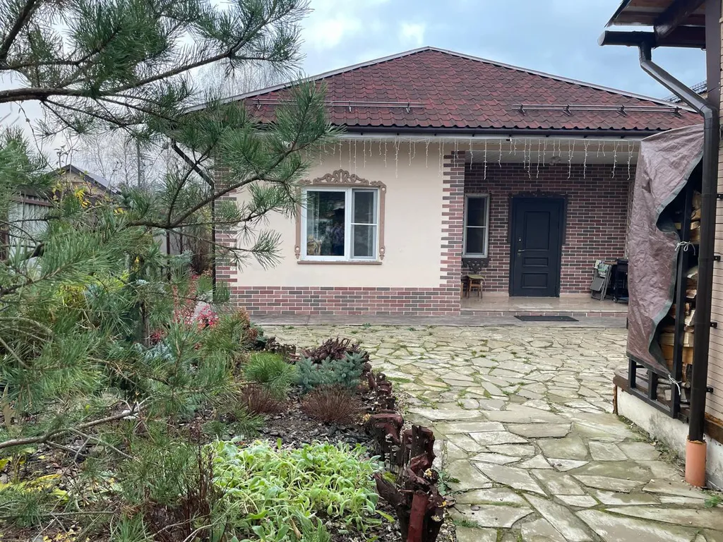 Коттедж Дом с баней и бассейном — аренда посуточно в Красногорск