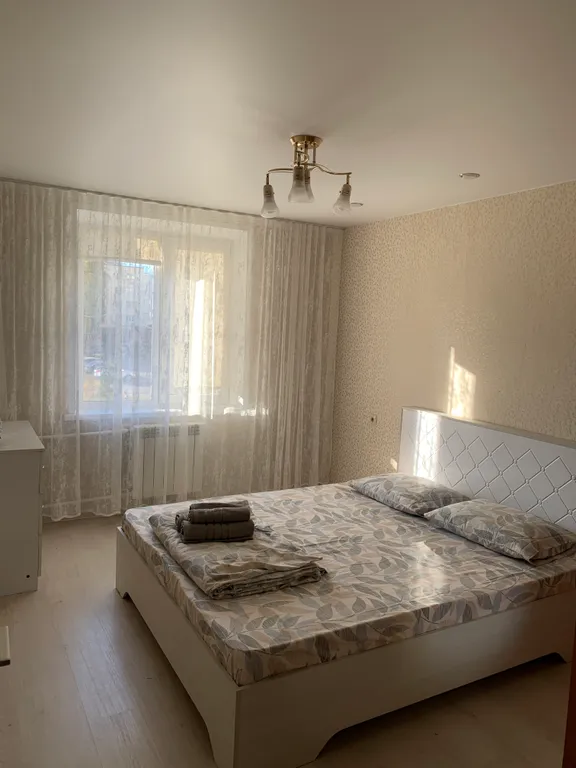 Чистая 3-х комнатная квартира — аренда посуточно в Альметьевск