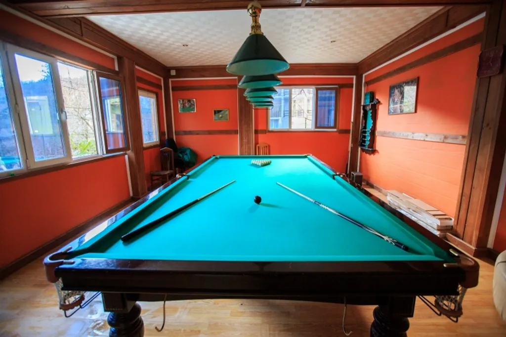 Домик с видом на горы