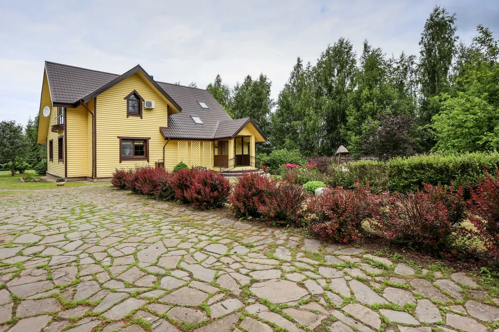 Уютный коттедж с баней на территории — аренда посуточно в Великий Новгород