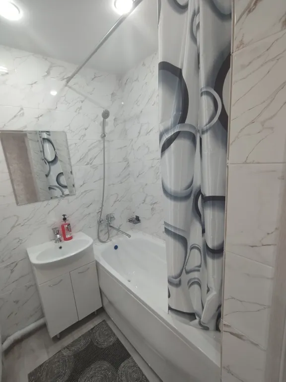 Уютная квартира со свежим хорошим ремонтом в центре города