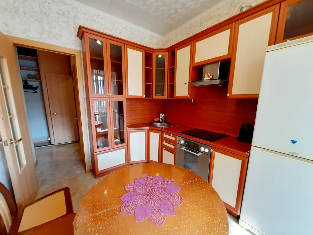 Уютная квартира в самом центре Сургута на проспекте Ленина 50