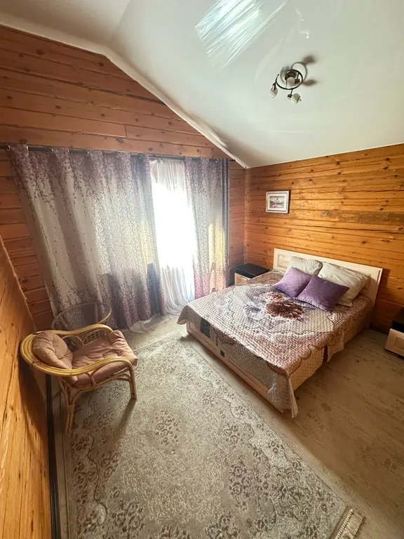 Дом у озера в Листвянке