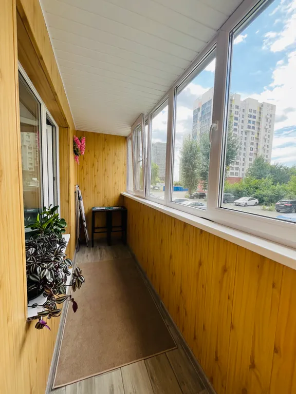 Новая квартира-студия около ТРК Алмаз