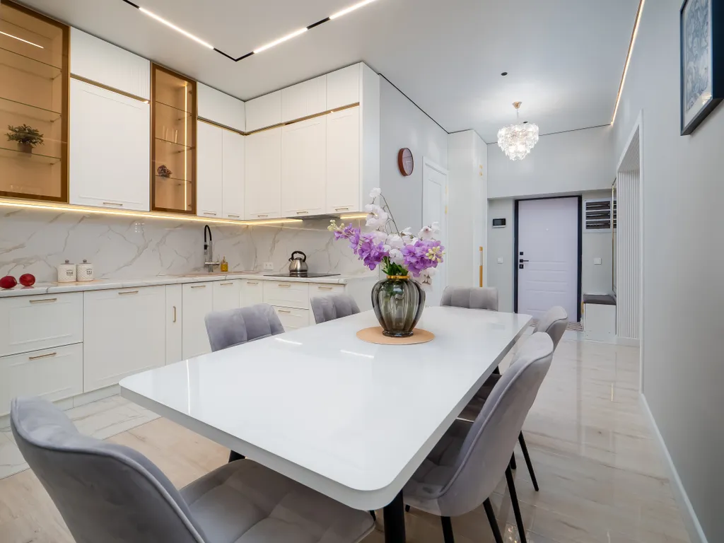 3-комнатная квартира в районе "Mega Alma-Ata"