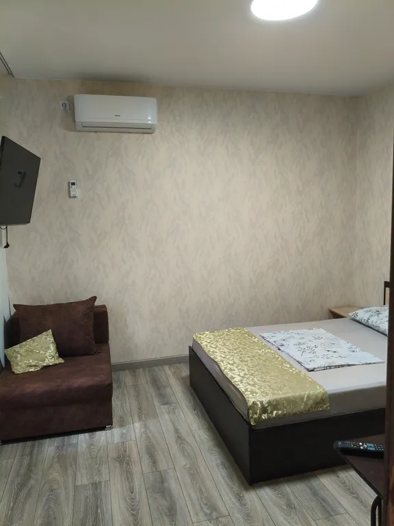 Полдома с отдельным входом