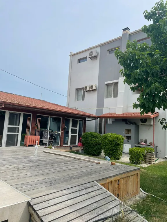 Дача на берегу моря