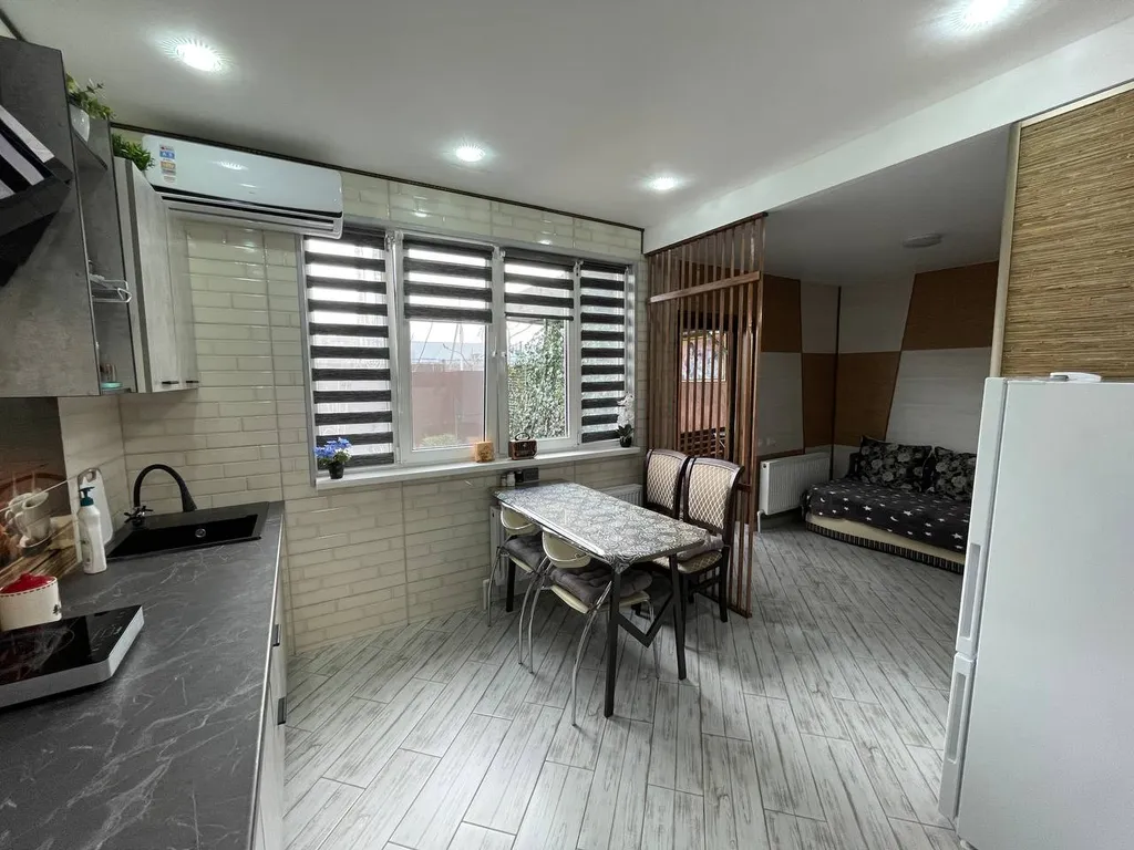 Квартира Лучшее предложение!!! Комфортный домик ( студия) с беседкой для отдыха — Лабинск