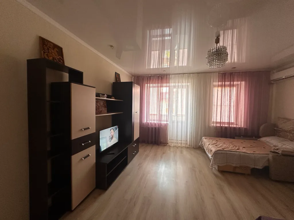 Квартира Чистая уютная квартира для отдыха — Ейск