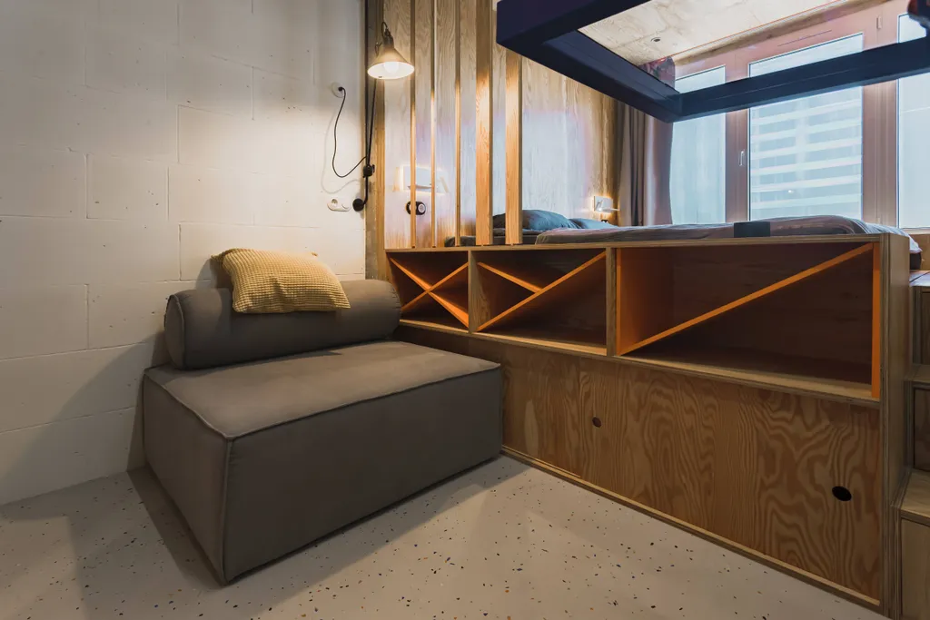 Уникальная студия с самым высоким подиумом