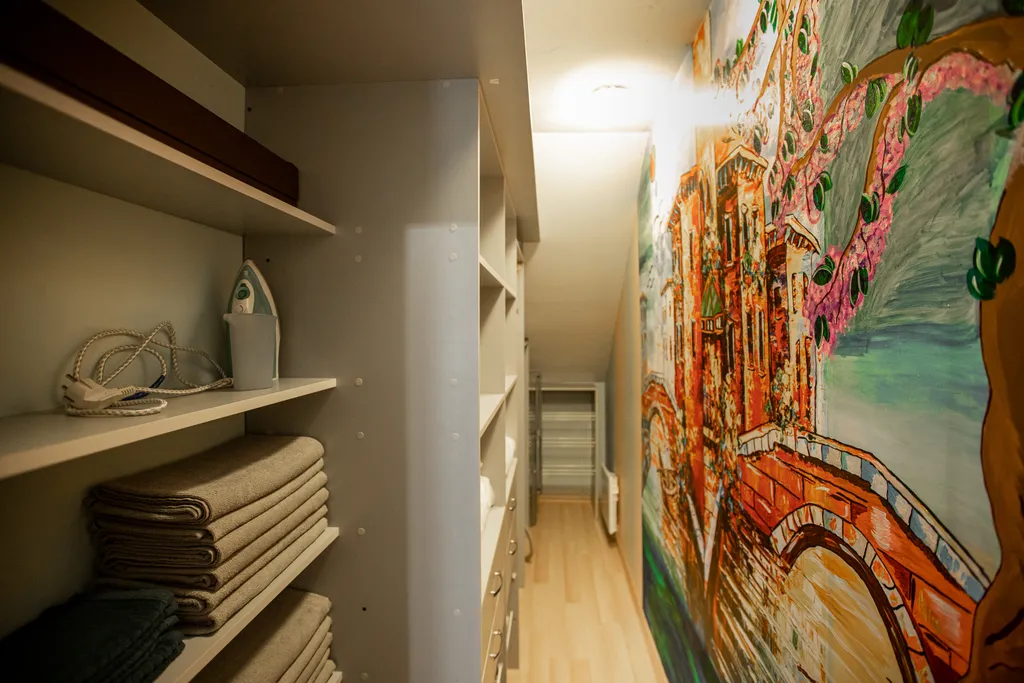 Семейный таунхаус с камином и сауной