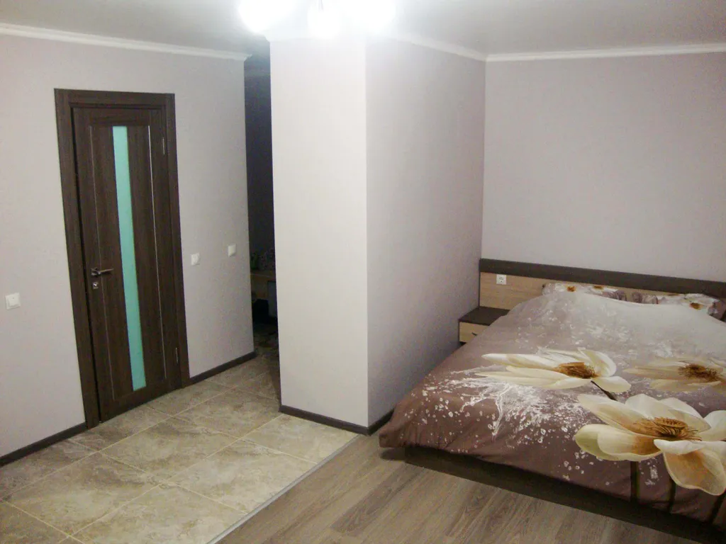 Однокомнатная квартира в самом центре города — аренда посуточно в Саратов