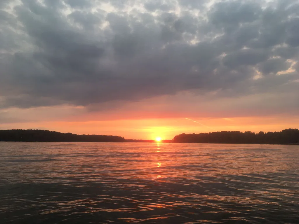 Коттедж Гостевой дом на Истринском водохранилище — Лопотово