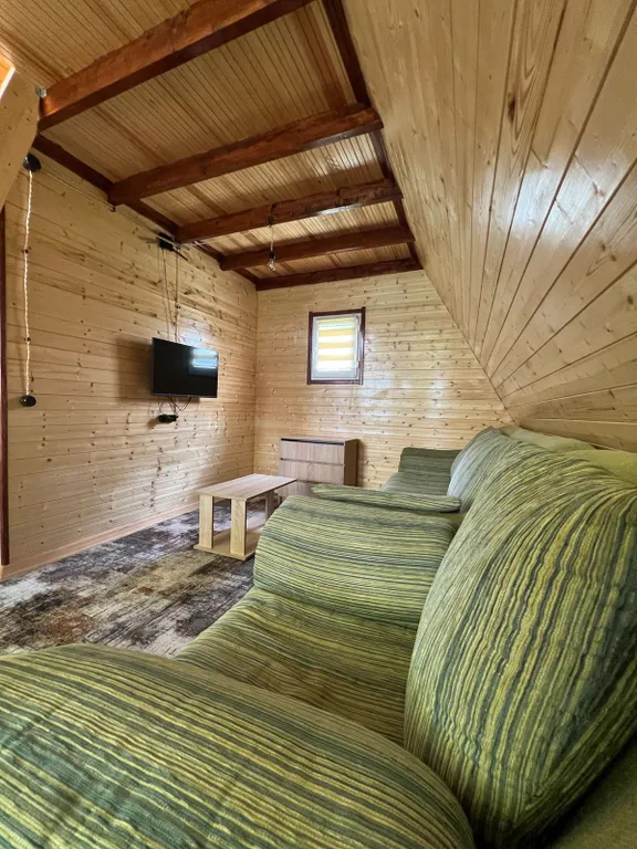 Дом в тихом уголке на вершине горы