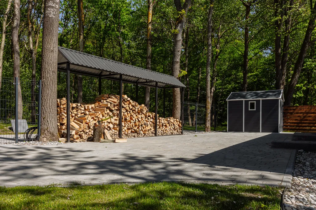 Дом с парилкой на озере