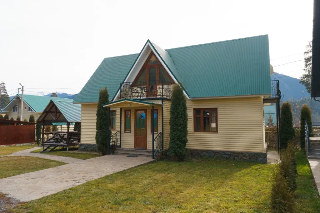 Коттедж с камином и видом на горы