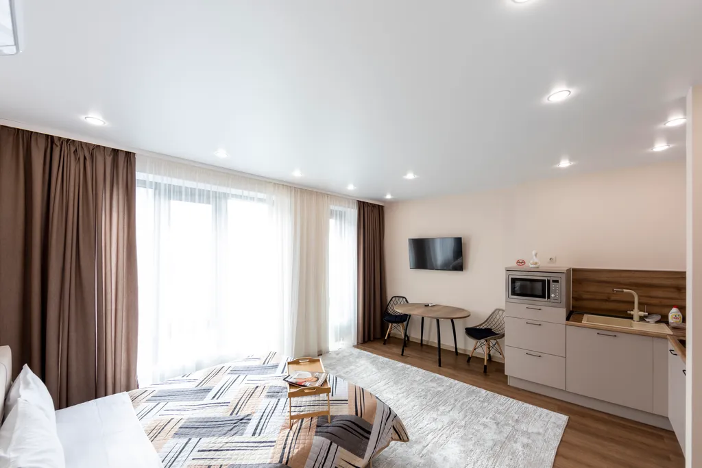 Студия люкс в авторском квартале в центре города