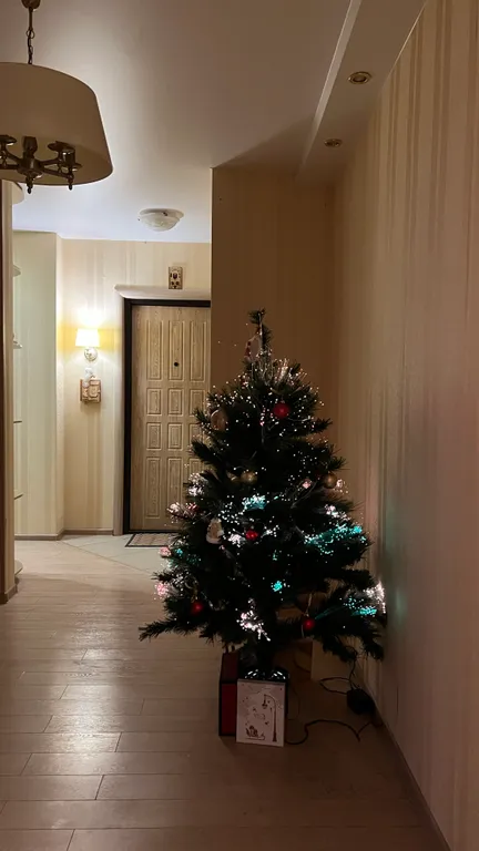 Видовая двухкомнатная квартира в зеленом районе города