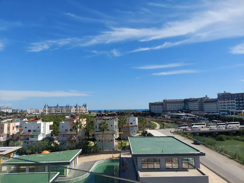 Квартира 1+1 в Azura World c видом на бассейн и аквапарком