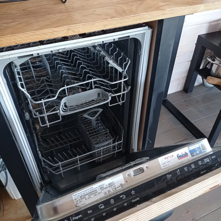 Просторный дом с баней и игровой зоной для детей