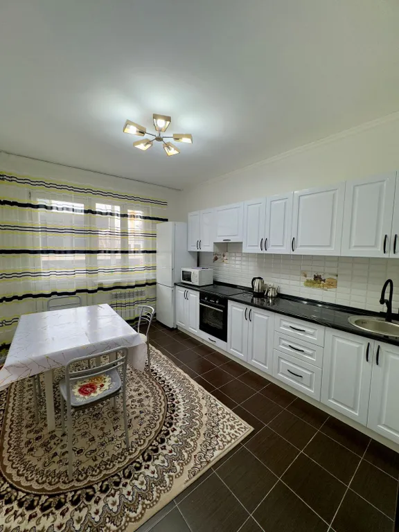 Уютная и просторная квартира в ЖК Навои около ТРЦ Мега-Алматы