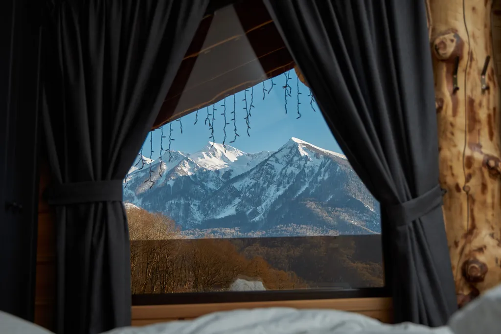 Коттедж Шале с бассейном и джакузи — Красная Поляна