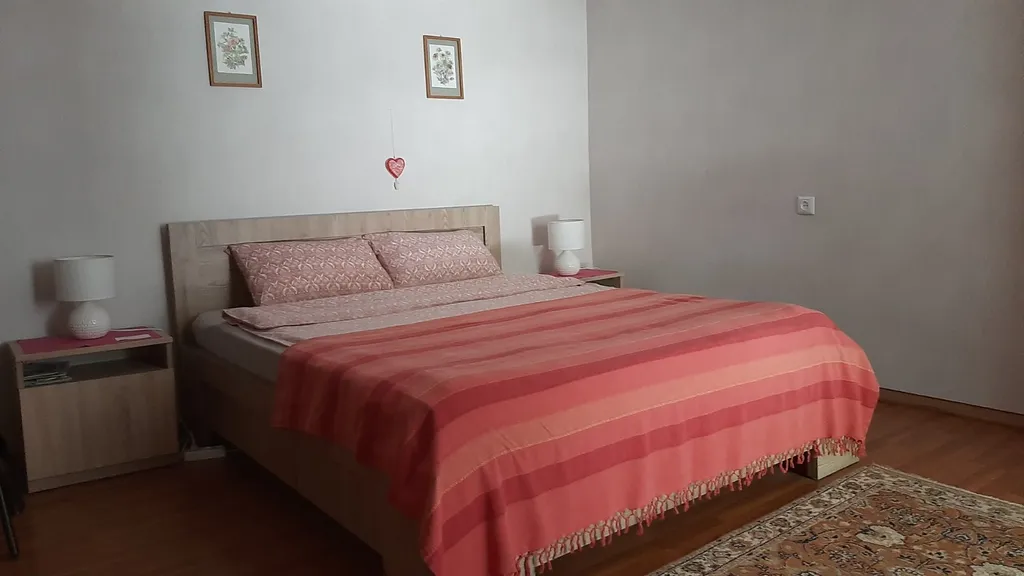 Квартира Бесо хаус апартамент с отдельным двориком недалеко от парка — аренда посуточно в Боржоми