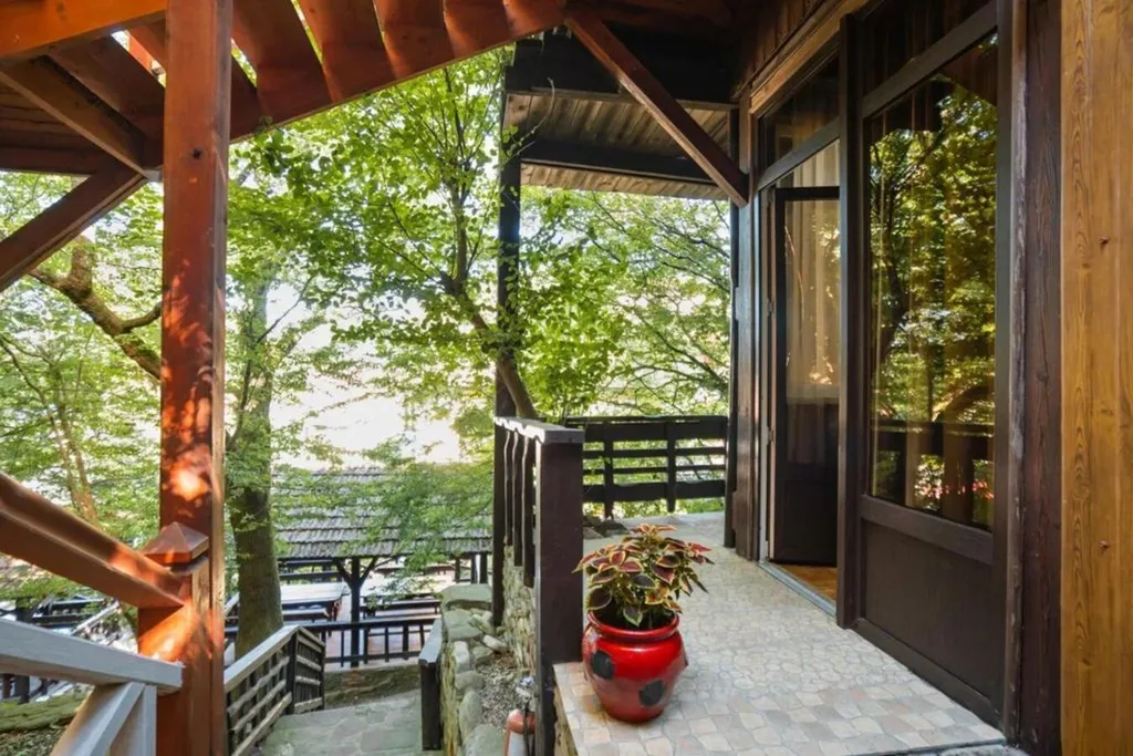 Коттедж с кухней — аренда посуточно в Архипо-Осиповка