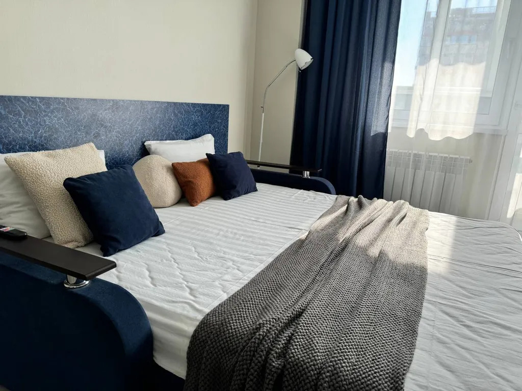 Студия с панорамным видом