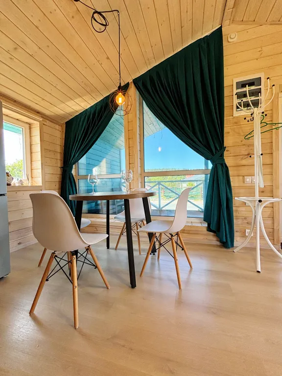 Уютный домик на берегу Ладожского озера