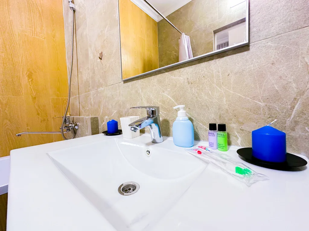 Рядом с Хан Шатыр, центр города Астана grand turan business