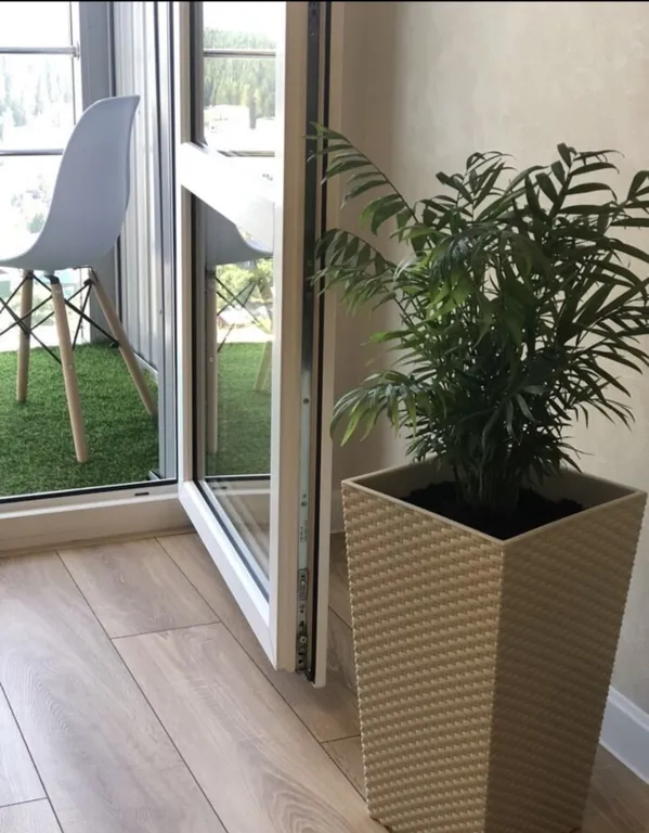 Уютная двушка на 20 этаже с видом на озеро