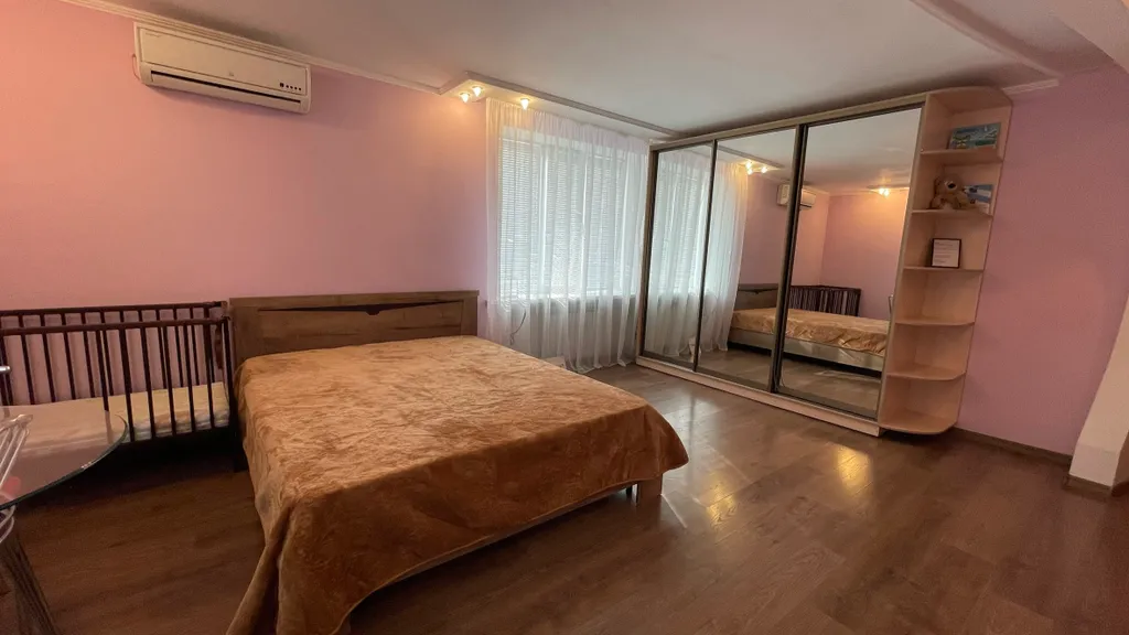 Квартира-студия в самом центре!