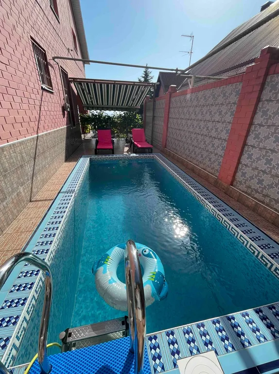 Коттедж Часть жилого дома с бассейном — аренда посуточно в Лазаревское