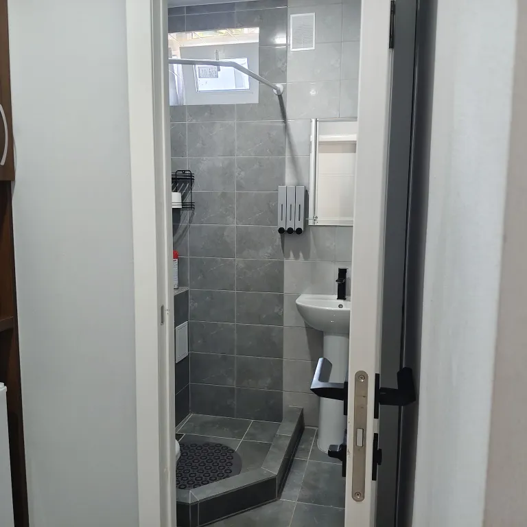 Комната с видом на море