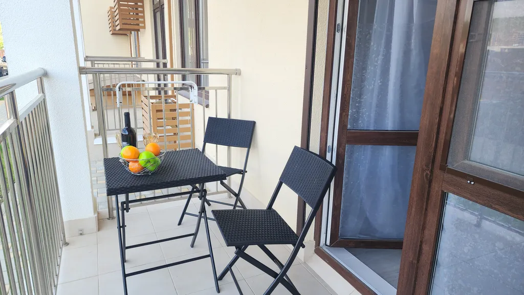 Уютная студия в корпусе с бассейном