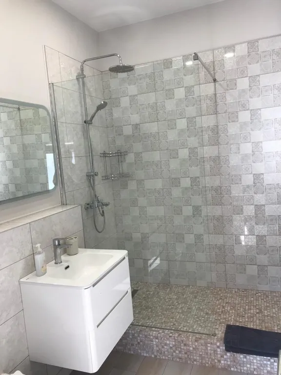 Квартира-студия на побережье