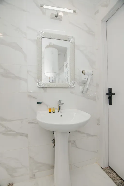 Orbi Sea tower 12-01