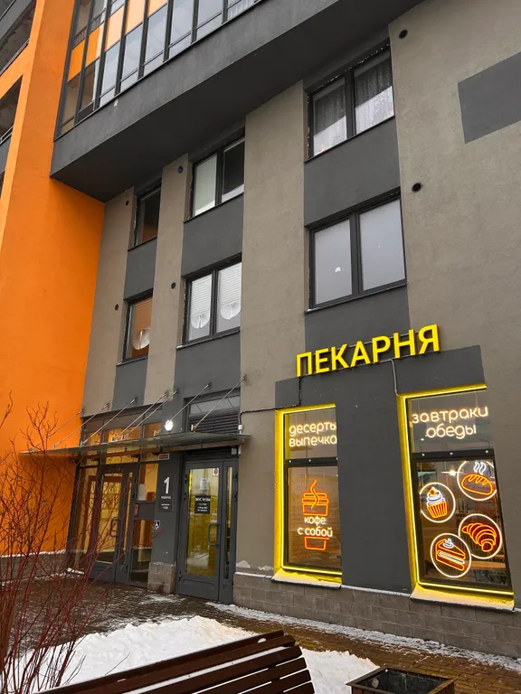 Уютная студия с видом на Неву, 2 кровати