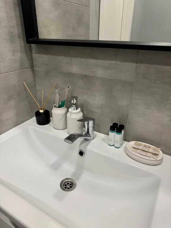 Студия с панорамными окнами