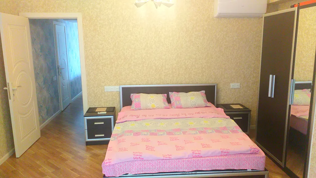 2-комнатная квартира напротив Приморского парка