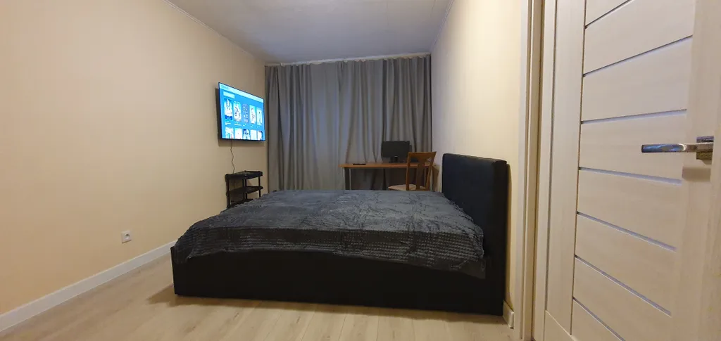 Двухкомнатная квартира в тихом центре, кирпичный дом, Смарт ТВ. — аренда посуточно в Калуга