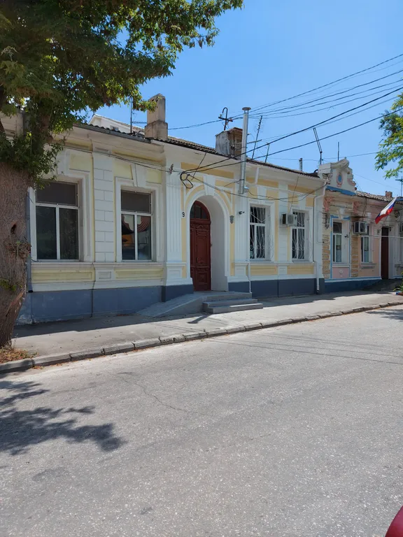 Квартира 2-комнатная Квартира — Евпатория